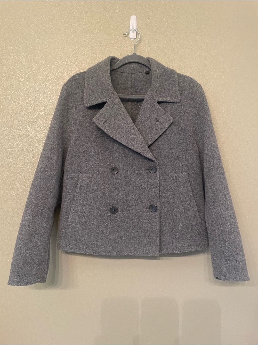 Uniqlo Gray Double-Face Short Gray Oversized Peacoat Size Small